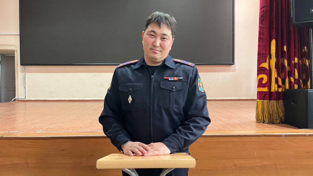 Подробнее о статье СБНОНдун кызматкери  Джоорбаев Акылбек Болотович «Замандын коомундагы баңгизат коопсуздугунун негиздери» темасында лекция өткөрдү